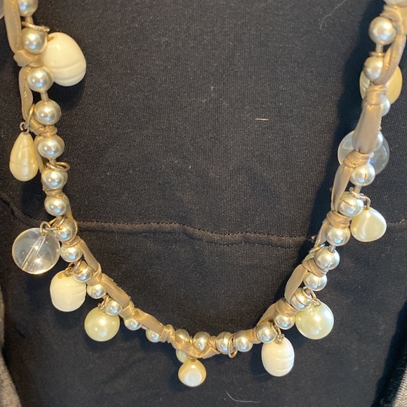 Chico’s Ribbon and Pearl silver tone bead 36” necklace w/ 4” ext - Picture 3 of 9